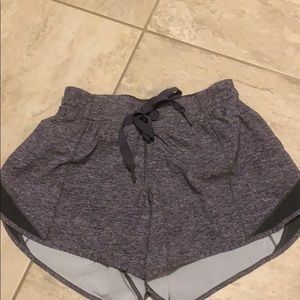 Shorts with adjustable waist